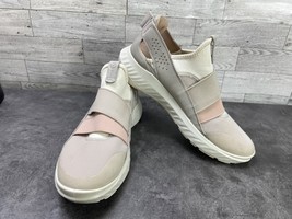 Ecco St.1 Lite Womens Shoes Beige 8 M Knit Slip On Comfort Casual Sneakers - $27.54