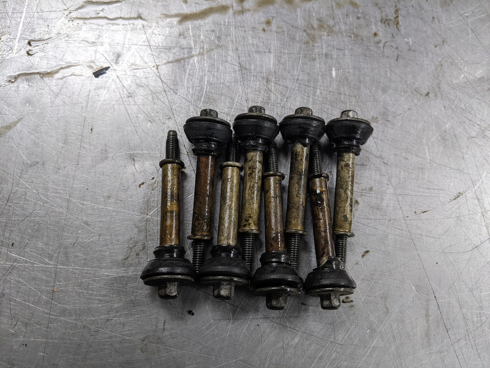 Valve Cover Bolt Set For 07-08 Chevrolet Suburban 1500  5.3  4wd - $19.75