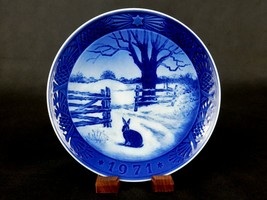 &quot;Hare In Winter&quot; ~ Bing &amp; Grondahl 7.25&quot; Plate, 1971, Rabbit In Snow, #H... - £5.33 GBP