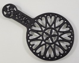 Wilton Black Cast Iron Trivet Pot Holder Heart Shape Design - $184.34 MXN