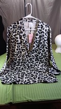 Serra Ladies Oversized Blazer in Black &amp; White Leopard Print - Size XL - $14.50