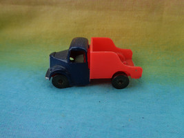 Vintage ? Hong Kong Blue and Red Mini Truck Plastic Toy #7424 - £2.37 GBP