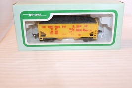 HO Scale Bev-Bel, 2 Bay Hopper With Load, Union Pacific, Yellow, #82100 BNOS - £23.98 GBP