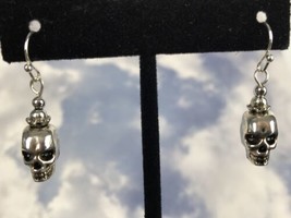Skull Crown Dangle Earrings Silver Tone Surgical Steel Ear wire - £15.68 GBP