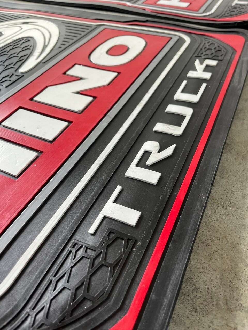 fits Hino Semi Truck Mud Flaps Guards Flaps 26"W X 30"H Set  (2) Item image 8