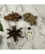 Lot of 4 Vintage 90s 3D Fridge Magnets Tarantula Lizard Astronaut Totem - $18.80