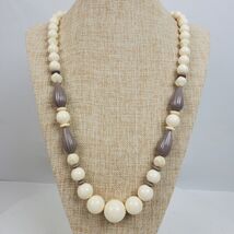 Vintage Mid Century Style Beaded Necklace 28 Inch Beige Gray - $7.68 CAD