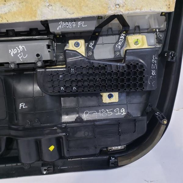 Front Left Interior Door Panel Has Wear OEM 2007 Toyota Tundra Item image 8