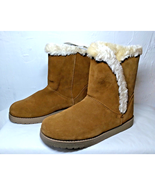 NWT Universal Thread Natural Suede Fur Boots Size 9 Ladies Fall Winter -... - $16.23 CAD