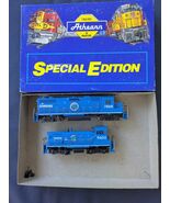 Athearn 2206 Conrail Philly Division 9402 7868 SW1001 G638 Edizione Spec... - $949.07 MXN