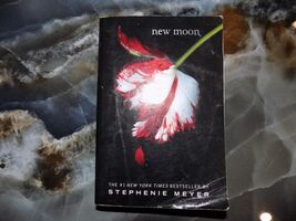 New Moon (The Twilight Saga) by Stephenie Meyer - €8,64 EUR