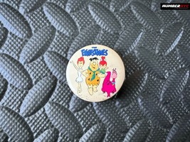Vintage Flintstones Pinback Button Pin 1985 Hanna Barbera 1-1/2&quot; Fred Wilma Dino - £14.74 GBP