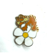 GARFIELD THE CAT - SLEEPING ON Daisy FLOWER - VINTAGE © 1978 LAPEL PIN - $13.58 CAD