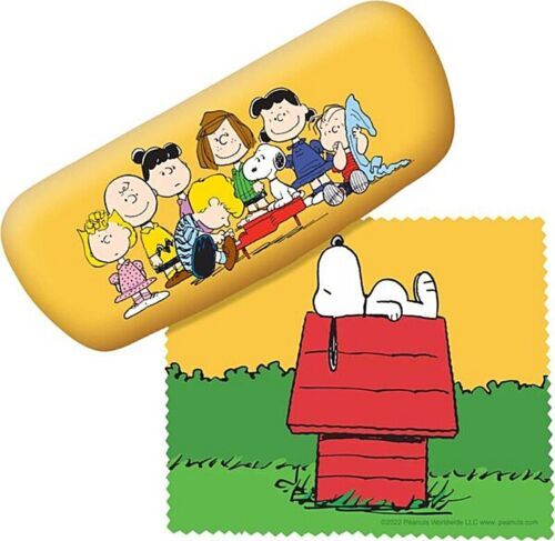 Primary image for Peanuts Gang Illustrated Eyeglasses Case with Snoopy Cleaning Cloth NEW UNUSED