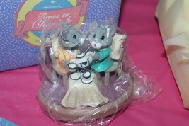 Hallmark Tender Touches Mice At Tea Party Signed Ed Seale Cherish Figurine 1988 - £22.20 GBP