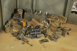1/35 Resin Model Kit German Soldiers Engine Service WW2 Unpainted - £32.38 GBP
