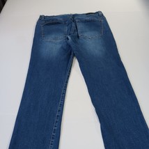 Women’s Kenneth Cole RN#148549 Slim Fit Women's Blue Stretch Jeans Size (32x30) image 14