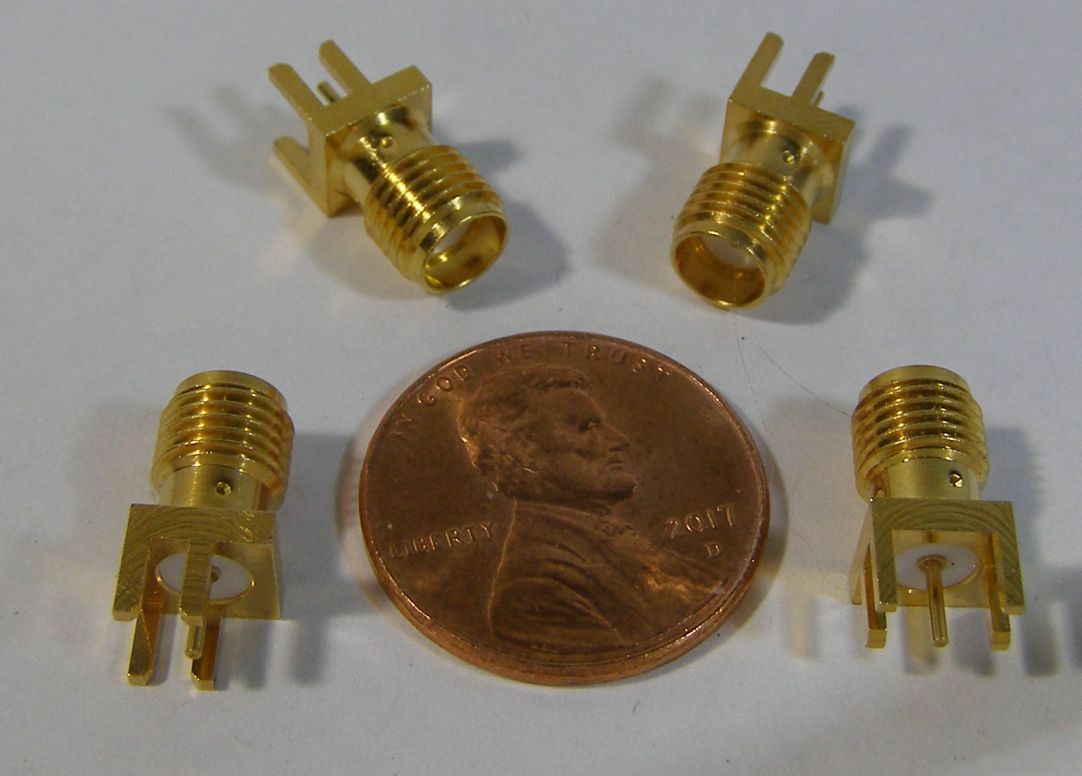 FOUR FOUR PRONGED SMA CONNECTORS UNKNOWN BRAND GOLD A-73 - $6.99