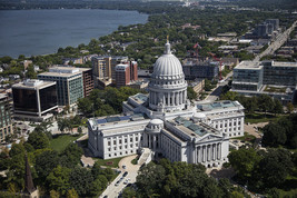 Lake Mendota and Wisconsin State Capitol in Madison aerial view Photo Print - £7.02 GBP+