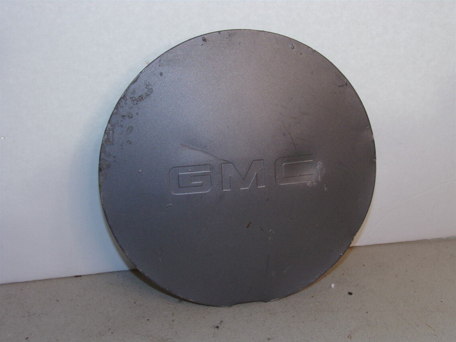 1995 - 2001 GMC Jimmy Wheel Center Cap OEM 96 97 15661131 15724975 Envoy... - $13.47