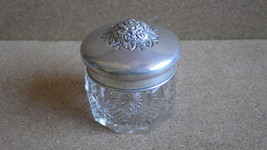 ANTIQUE STERLING SILVER REPOUSSE AMERICAN BRILLIANT PERIOD CUT GLASS VAN... - £68.10 GBP