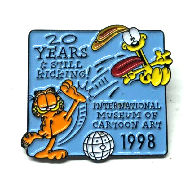Vintage GARFIELD ODIE International Museum Cartoon Art 1978 Pin 20 Years... - $9.90