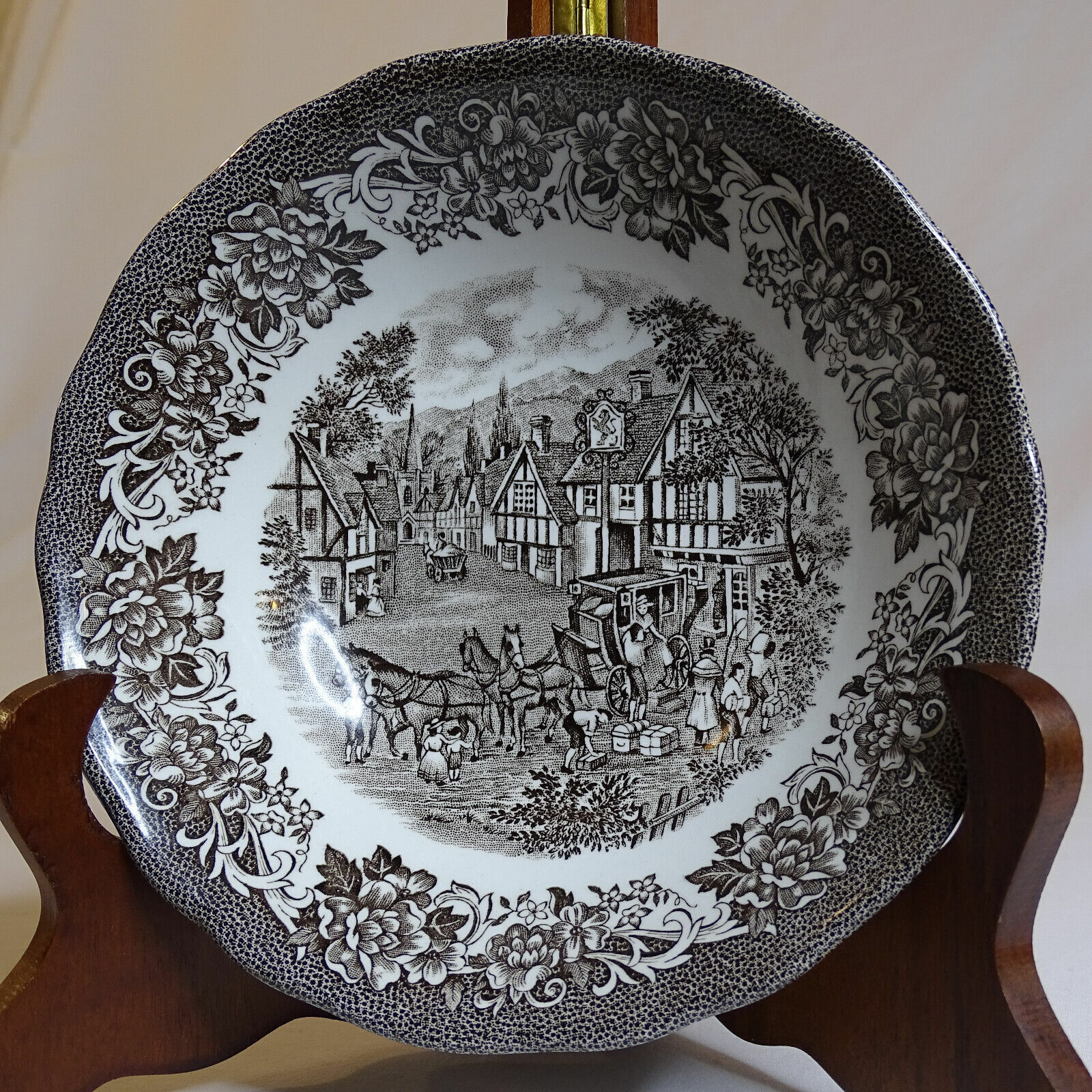 Vintage Royal Staffordshire Stratford Stage 6&quot; Bowl 1 Only Beautiful Rar... - $3.95