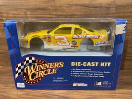 Winner's Circle Die-Cast Kit #3 NILLA WAFER YELLOW car - $23.75