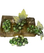 4 NEW Vintage Acrylic Faceted Green Ombré Grape Cluster Decor Sugared Le... - $1,359.79 MXN