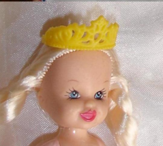 Barbie doll Kelly princess queen crown vintage yellow tiara Mattel fits most - £7.85 GBP