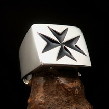 Nicely crafted square Men&#39;s black Templar Knight&#39;s Cross Ring - Sterling Silver - £61.12 GBP