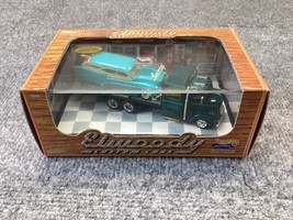 HOT WHEELS  ELWOODY CUSTOM CARS With Collector Display Case LE #B7556 19... - £17.05 GBP