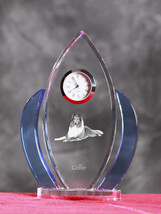 Collie-   crystal clock in the shape of a wings with the image of a dog - £51.84 GBP