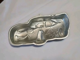 Wilton Disney Pixar Lightning McQueen Aluminum Cake Pan Mold 2105-6400 - £9.65 GBP