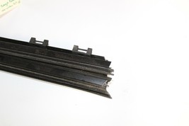 2004-2009 LAND ROVER RANGE ROVER HSE INNER WINDOW FELT BELT MOULDING SET J8828 image 2