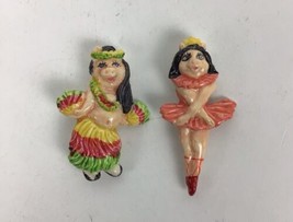 Vintage Plastic Brooch Miss Piggy Pin Muppets Lot Of 2 - £9.85 GBP