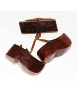 WOODEN SHOES - Vintage Brooch/Pin - £7.86 GBP