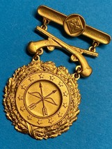4th ARMY, EXCELLENCE IN COMPETITION, PISTOL, GOLD, BADGE, PINBACK, HALLM... - $64.35