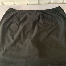 Grey Norman  Women&#39;s Skimmer Skort Size 18 Black Stretch Golf Tennis - $363.21 MXN