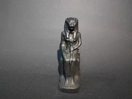 A seated statue of the Egyptian goddess Sekhmet, a similar version, with excelle - £163.56 GBP