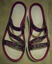 CROCS Kadee II Women&#39;s Sandals Purple Floral Size 7 F1 - £11.91 GBP