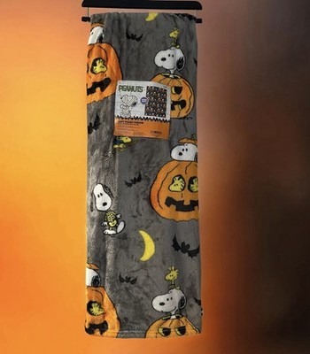 PEANUTS SNOOPY Halloween Pumpkin Soft Plush Throw Blanket 50 x 70in  Item image 8