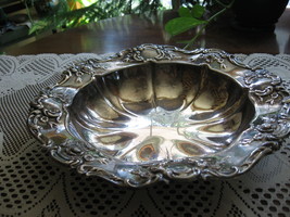 Towle-Old Master-Roses &amp; Scrolls-Medium Vegetable Serving Bowl-Silverpla... - £19.65 GBP