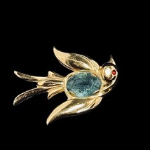 Vintage Pegasus Coro Gold Tone Bird With Blue Faceted Rhinestone Belly (5157) - £32.15 GBP