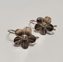 All Solid Sterling 925 Silver Dangling Flowers Earrings 2.3 Grams - £15.75 GBP