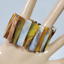 Vintage Yellow White Abalone Shell Bracelet Stretchy - $167.40 MXN