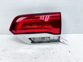 2014 2015 2016 2017 -2021 jeep grand cherokee led right  inner oem tail light - $85.00