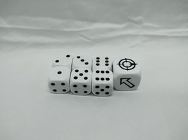 (7) Warhammer 40k Black And White Dice - €14,71 EUR