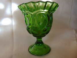 L E Smith Glass Green Moon And Star 5 5/8 Inch Vase or Compote Scalloped Top - £9.61 GBP