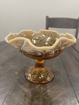 Fenton Cameo Opalescent Water Lily Compote Chocolate Brown Sticker - $1,010.49 MXN